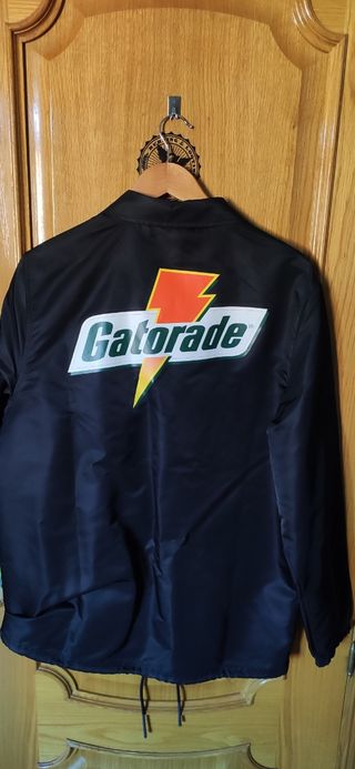 Chaqueta Jordan colaboración con Gatorade