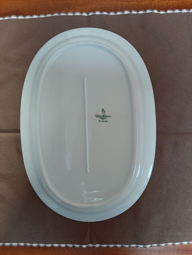 Piatto da portata ovale Güral Porselen