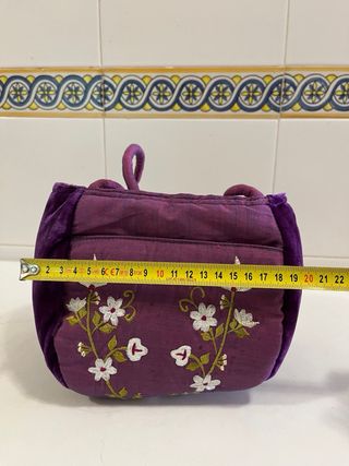 Bolso estampado de tela.