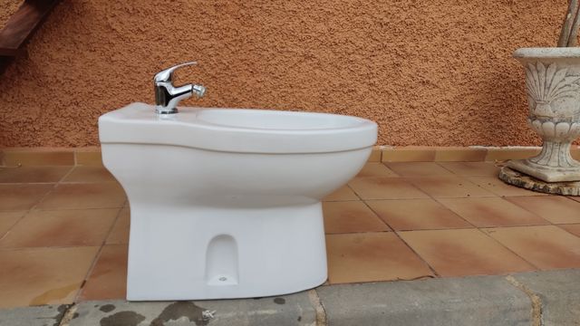 Bidet .