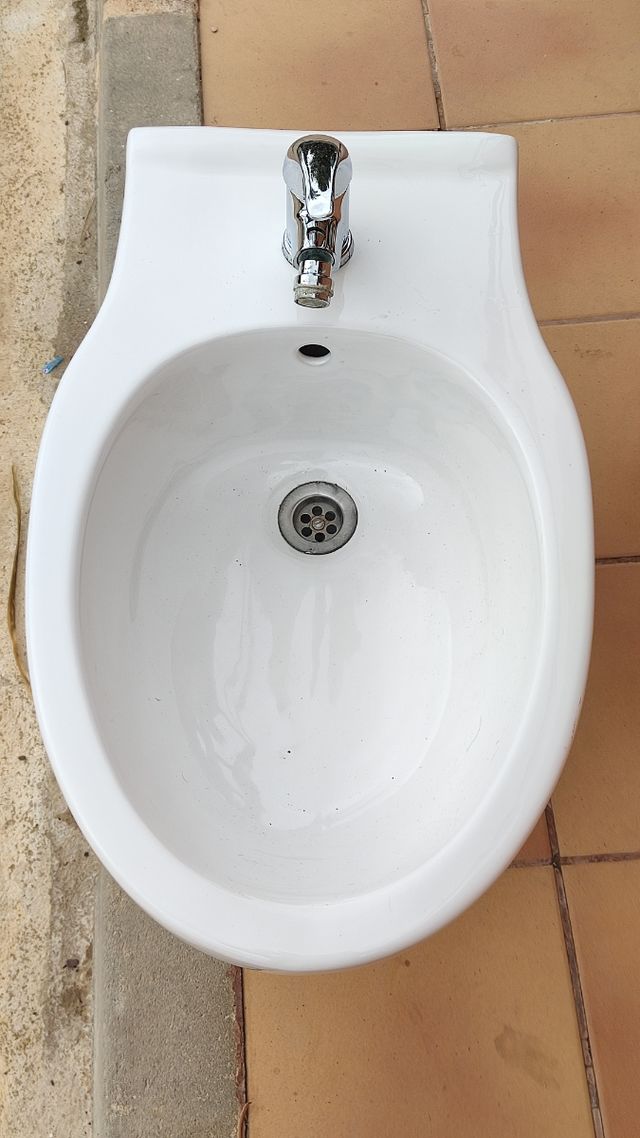 Bidet .