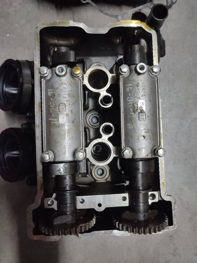 Motor er6n