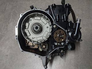 Motor er6n