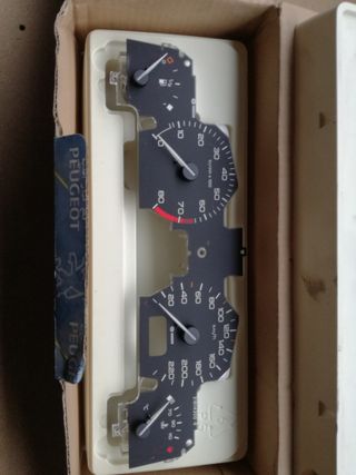 Frontal instrumentos Peugeot 406 6110.P9.  