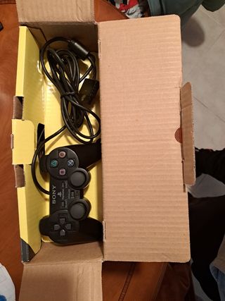 Nintendo 3DS Azul y Negra + Juegos