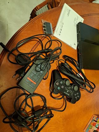 Nintendo 3DS Azul y Negra + Juegos