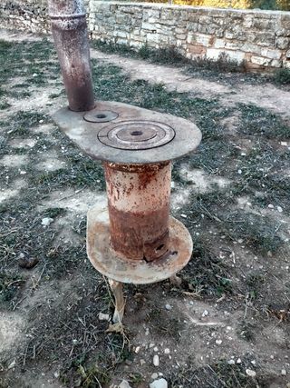 Antigua estufa de leña carbón años 40