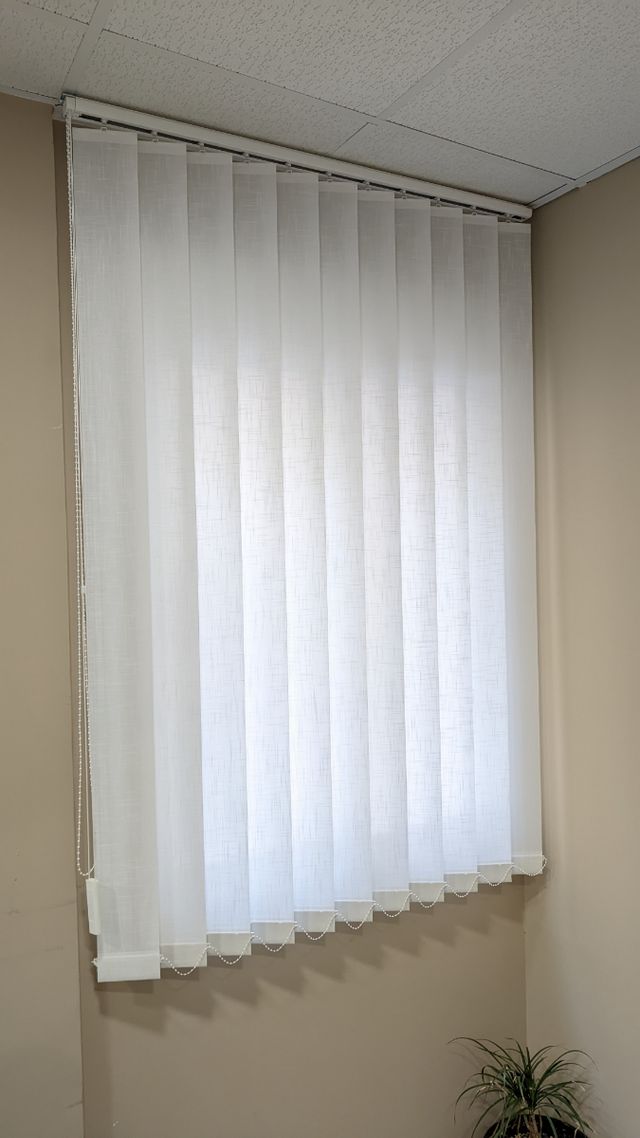 Cortinas verticales y enrrollables