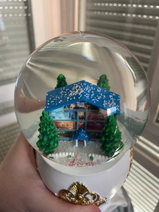 Lover (Snowglobe)