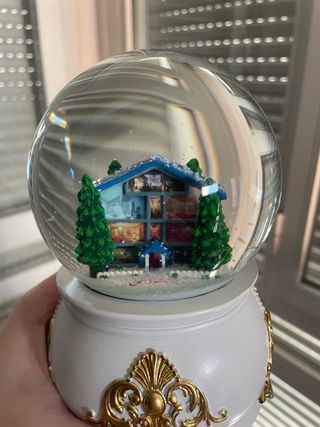 Lover (Snowglobe)