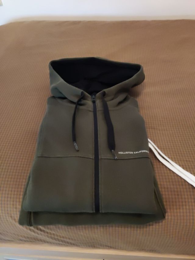 Chandal Hollister talla S