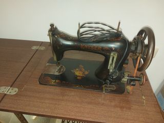 Maquina de coser Kayser