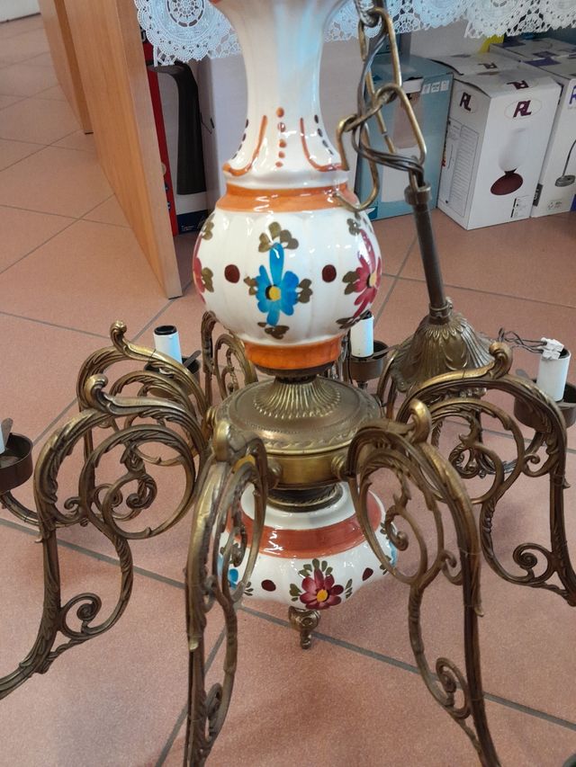 Lampadario 8 luci ceramica e ferro