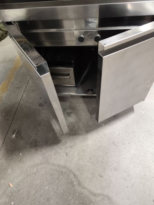 899 Freidora industrial, dos senos,17 litros