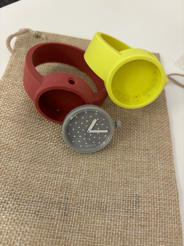 Caja de reloj con dos correas