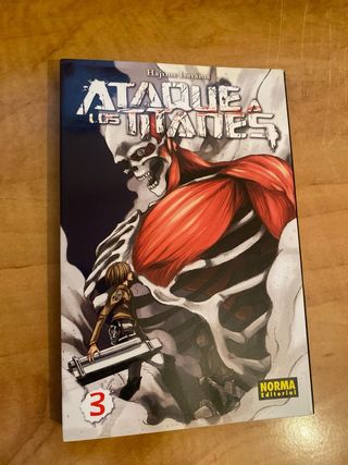 Pack de 4 libros Ataque a los titanes