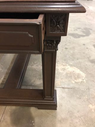 Tavolo con sedie in legno massello