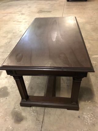 Tavolo con sedie in legno massello