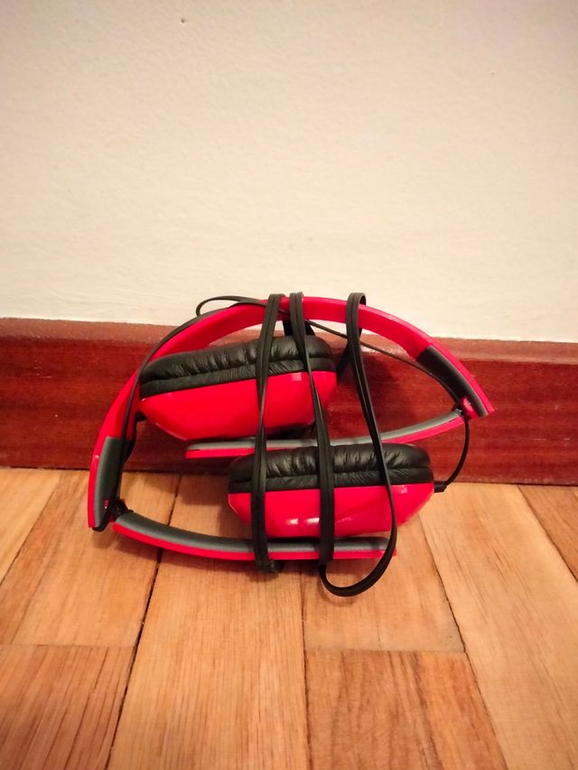 AURICOLARI CON CAVO SANTANDER