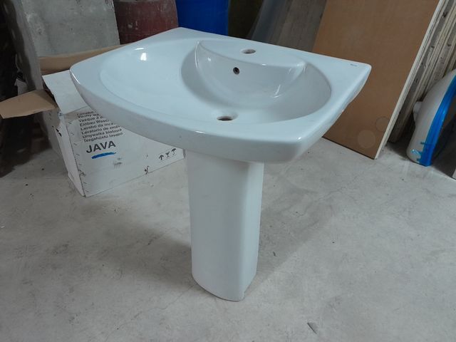 Lavabo con pedestal
