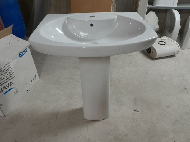 Lavabo con pedestal