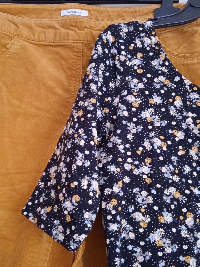 Pantalón de señora de pana