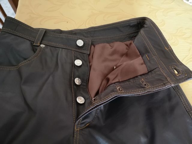 Pantalones de auténtico cuero para mujer