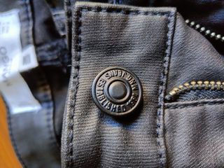 Pantalón encerado 