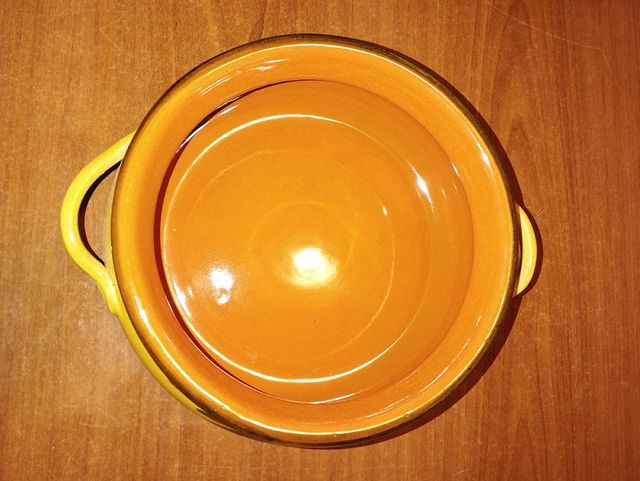 PENTOLA IN TERRACOTTA DA 28cm DECORATA A  MANO