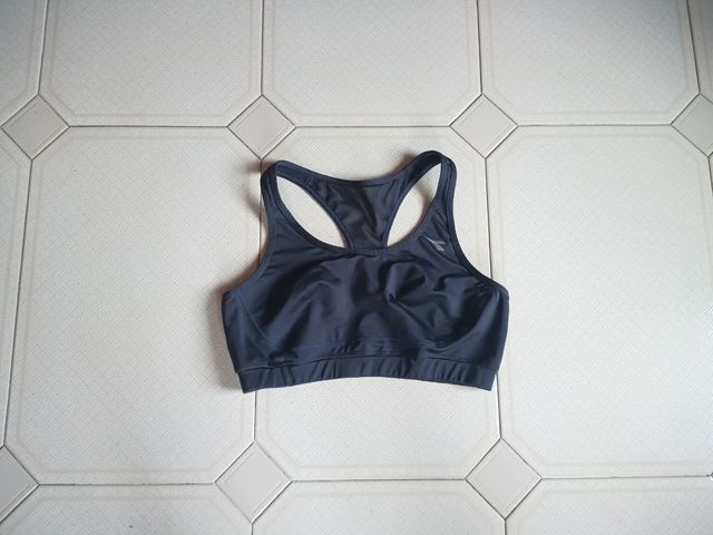 Top Diadora. Talla M