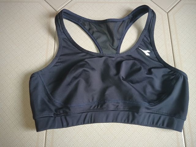 Top Diadora. Talla M