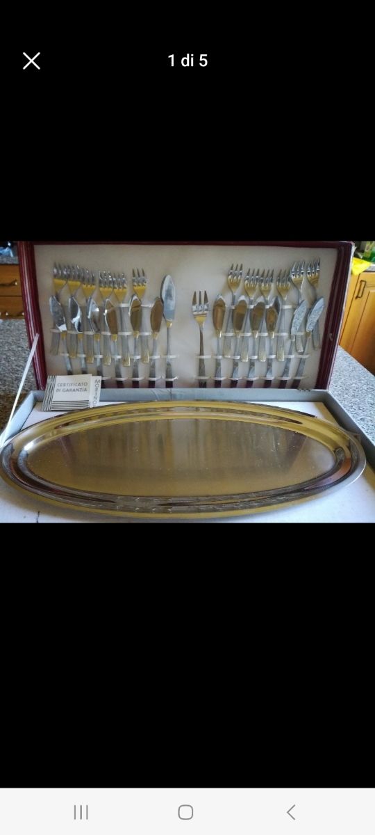 Servizio posate da pesce con vassoio