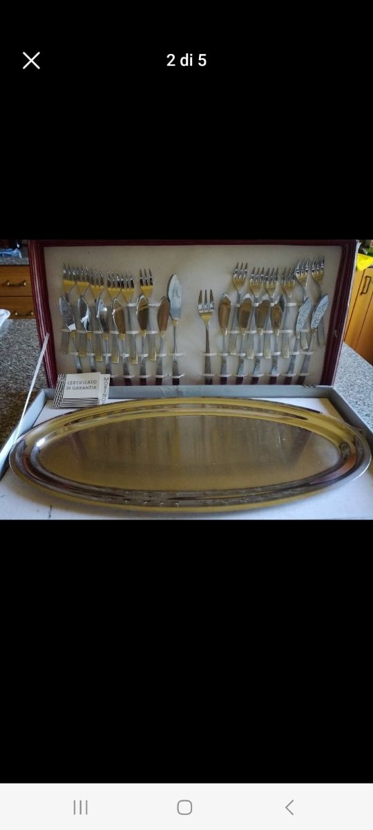 Servizio posate da pesce con vassoio