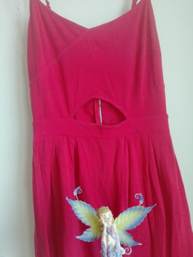 Vestido rojo con abertura 