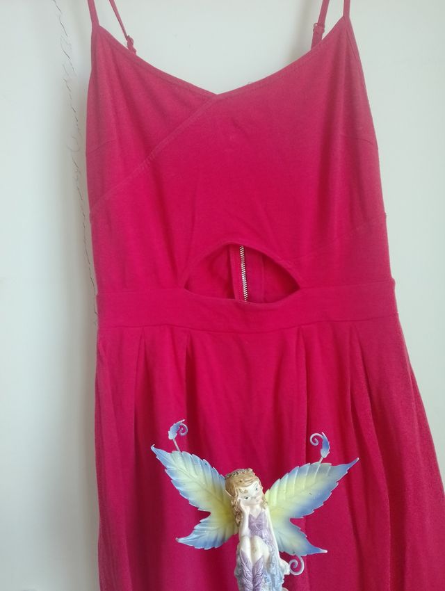 Vestido rojo con abertura 