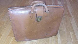 maletín cuero vintage