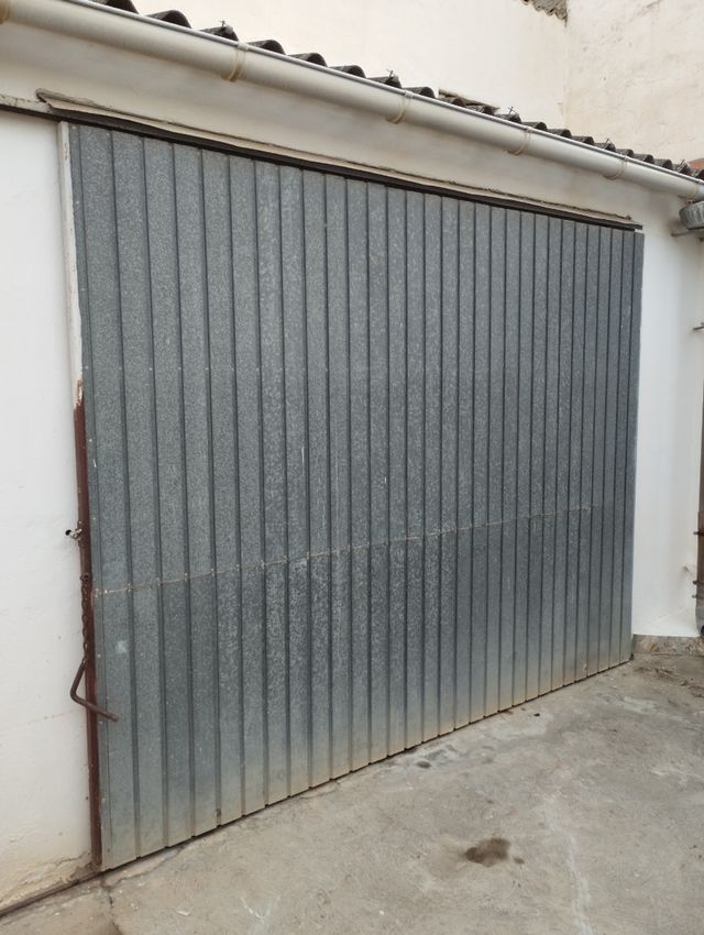 Puerta corredera hierro garaje o almacén