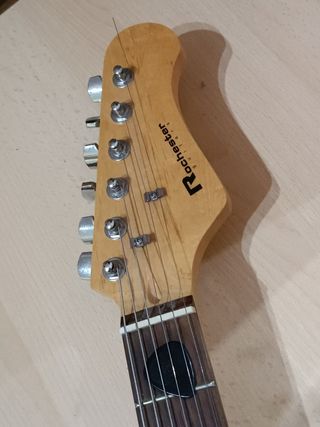GUITARRA ELÉCTRICA ROCHESTER