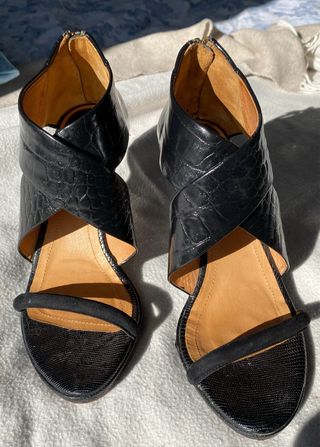 Preciosas sandalias de Uterque