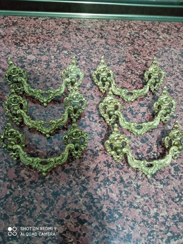 Antiche canne di bronzo E ferramenta