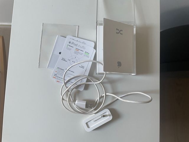 Alimentatore Scatola Apple Schuffle 2 gen non iPod