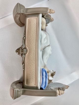 FIGURA LLADRÓ “DORMIDITAS EN LA CUNA” REF: 5717