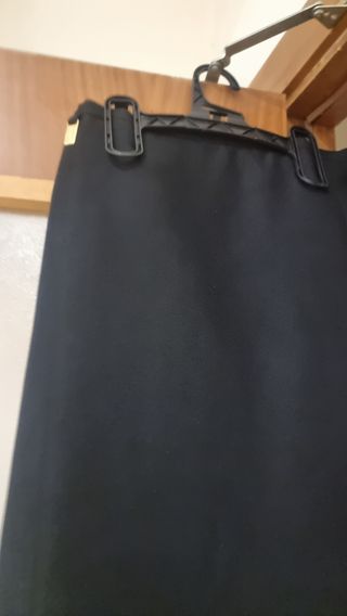 Falda recta negra nueva