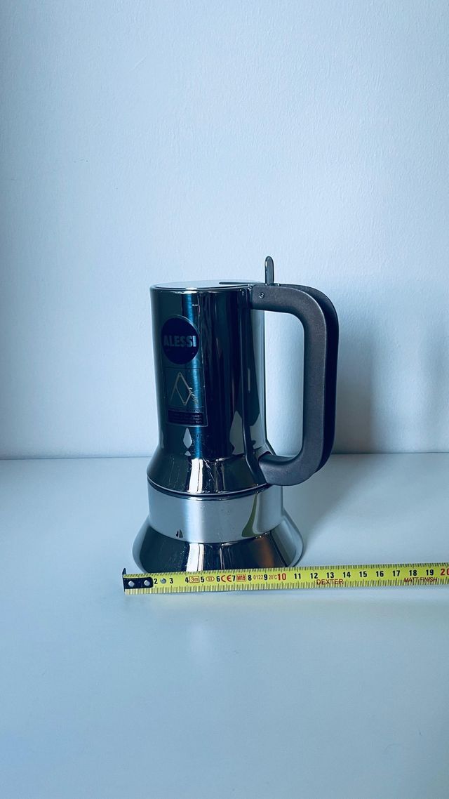 Caffettiera 9090 di Richard Sapper per Alessi
