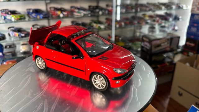 Peugeot 206 cc escala 1:18