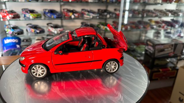 Peugeot 206 cc escala 1:18
