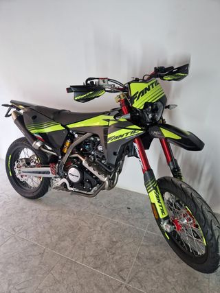 FANTIC XMF 125 COMPETICIÓN