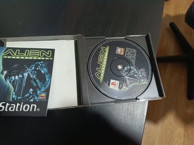 Alíen resurrección juego ps1
