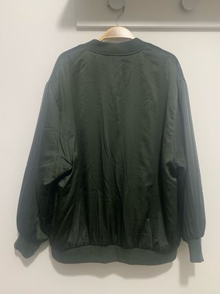 chaqueta bomber verde 