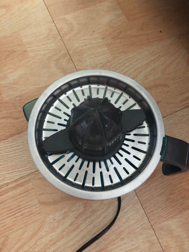 exprimidor eléctrico
